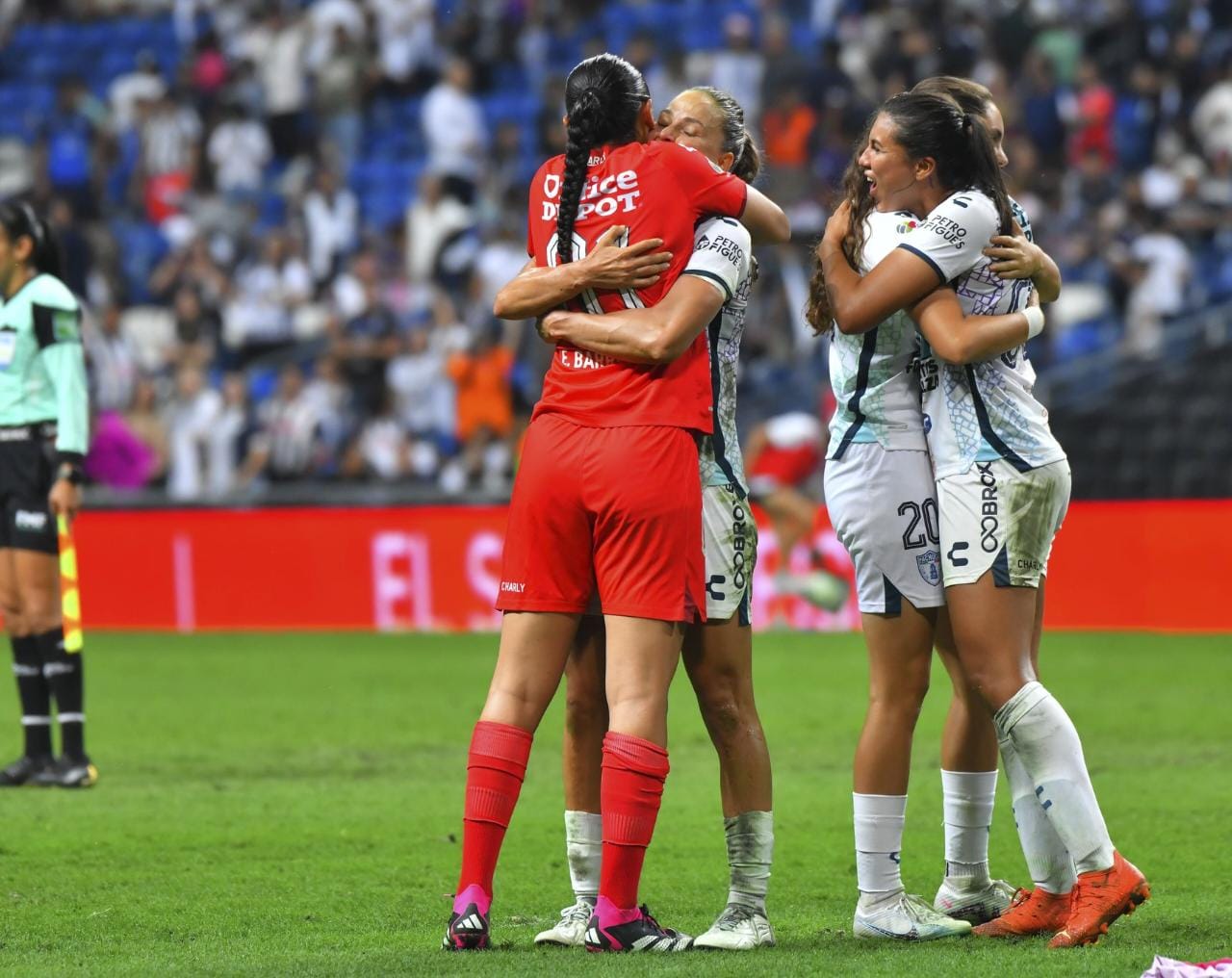 Tuzos femenil: Esthefanny Barreras celebra pase a  la final