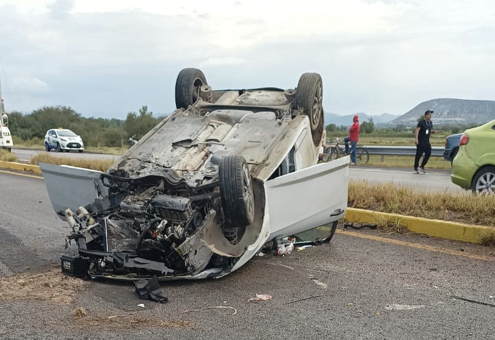 Carretera Actopan-Ixmiquilpan: accidente deja 6 lesionados