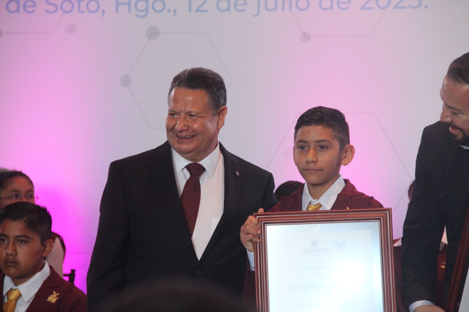 Olimpiada del Conocimiento 2023: premian a 32 estudiantes con becas