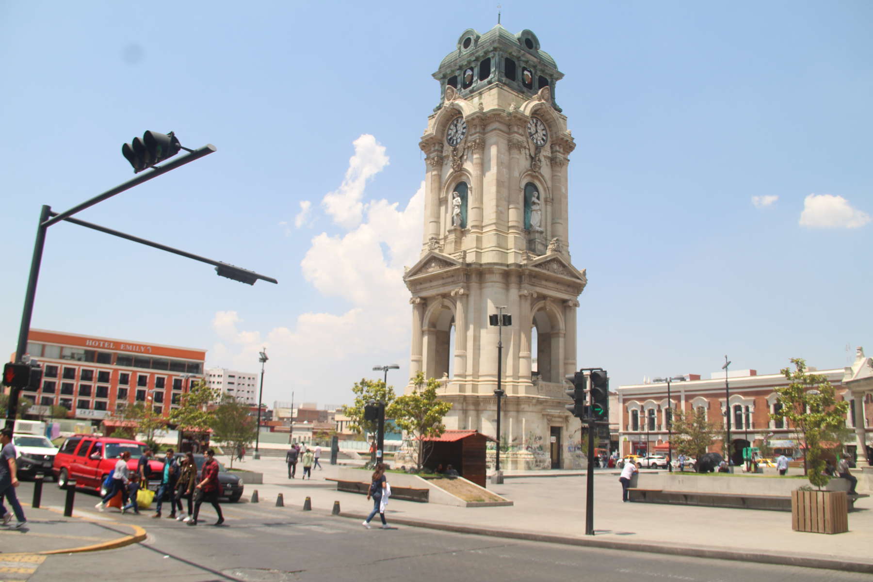 Restauración de Plaza Independencia: socializan proyecto con comunidad