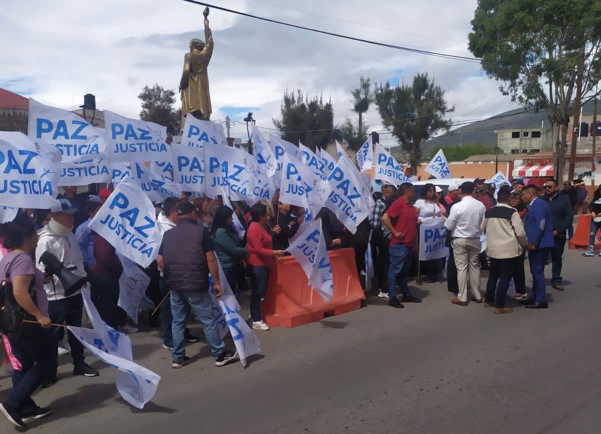 Tolcayuca: manifestantes exigen justicia contra regidor que golpeó a menor