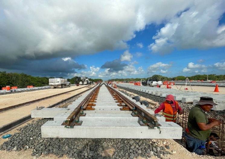 Avance de 90% en tramos 1 a 4 del Tren Maya: AMLO