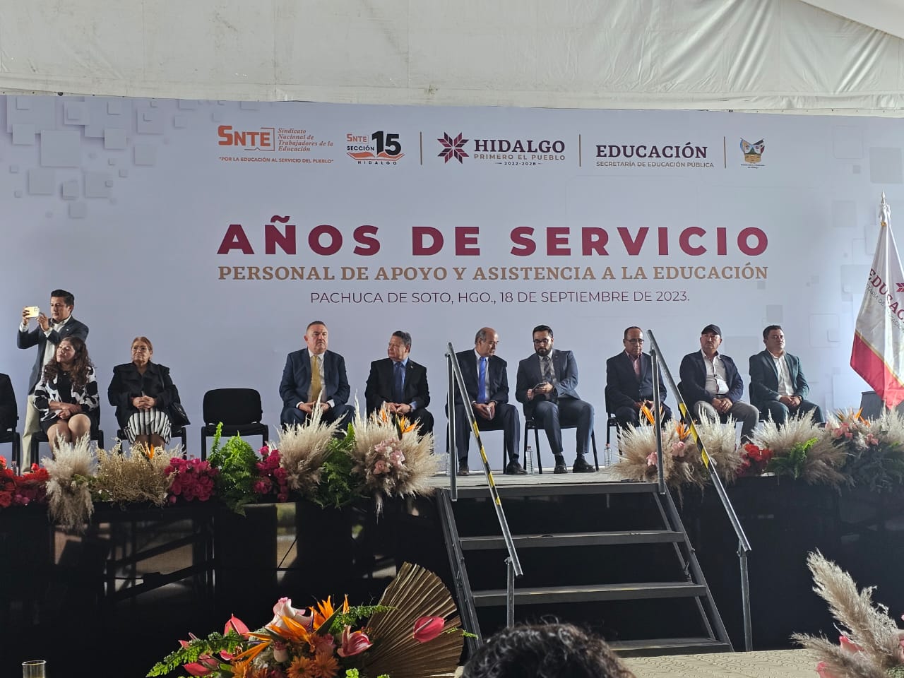 Maestros en Hidalgo: reconocen a docentes por dedicación y trayectoria