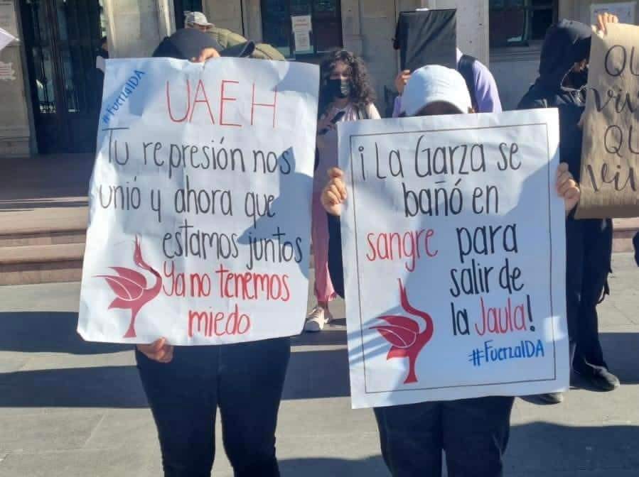 Paro UAEH: alumnos de la ESAc rechazan señalamientos sobre actos violentos