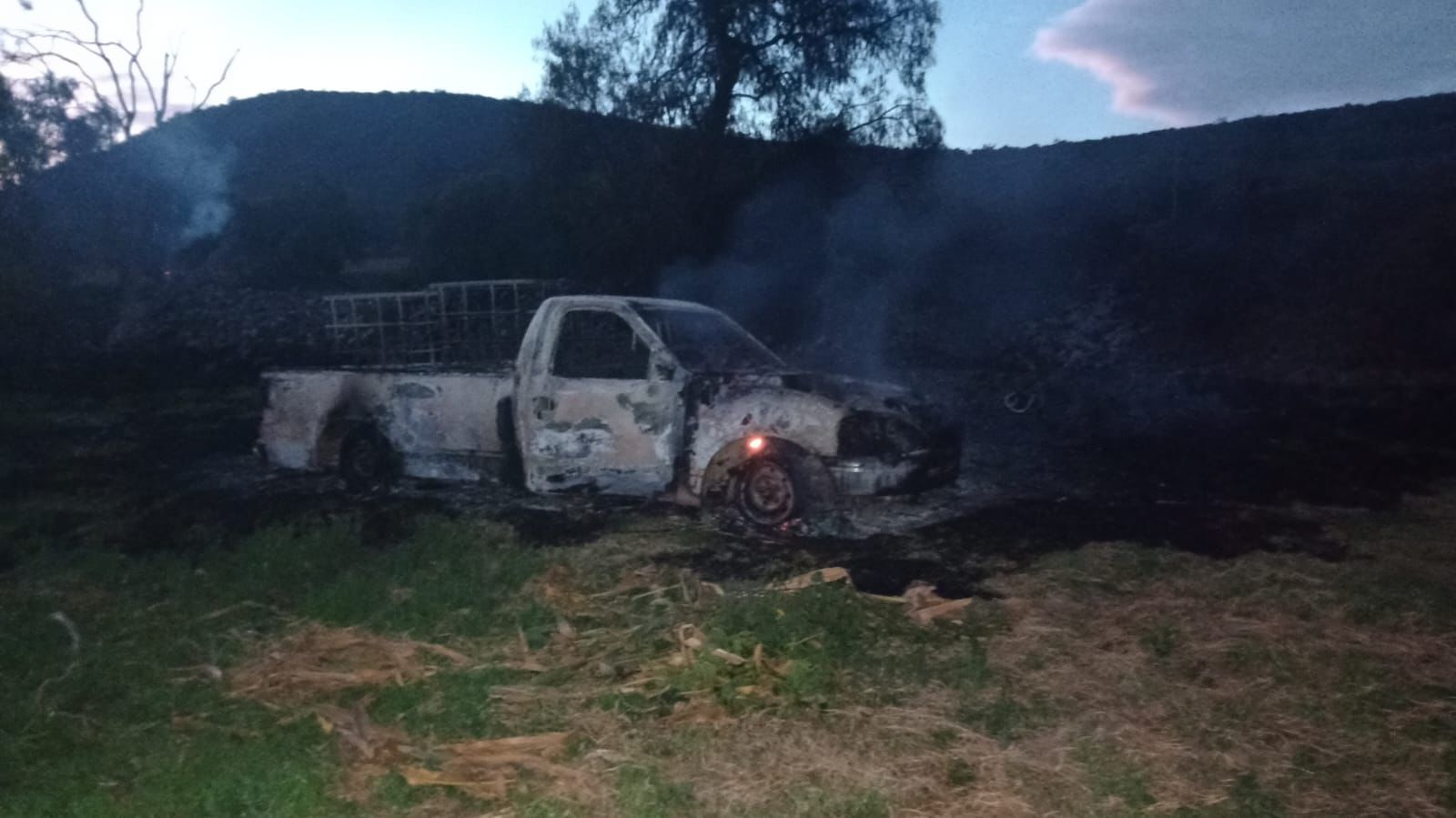 Tetepango: explotan dos camionetas cargadas de huachicol