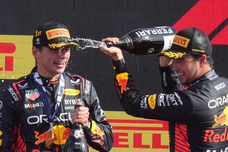 Verstappen gana en Italia e impone récord de victorias; ‘Checo’ Pérez fue 2°