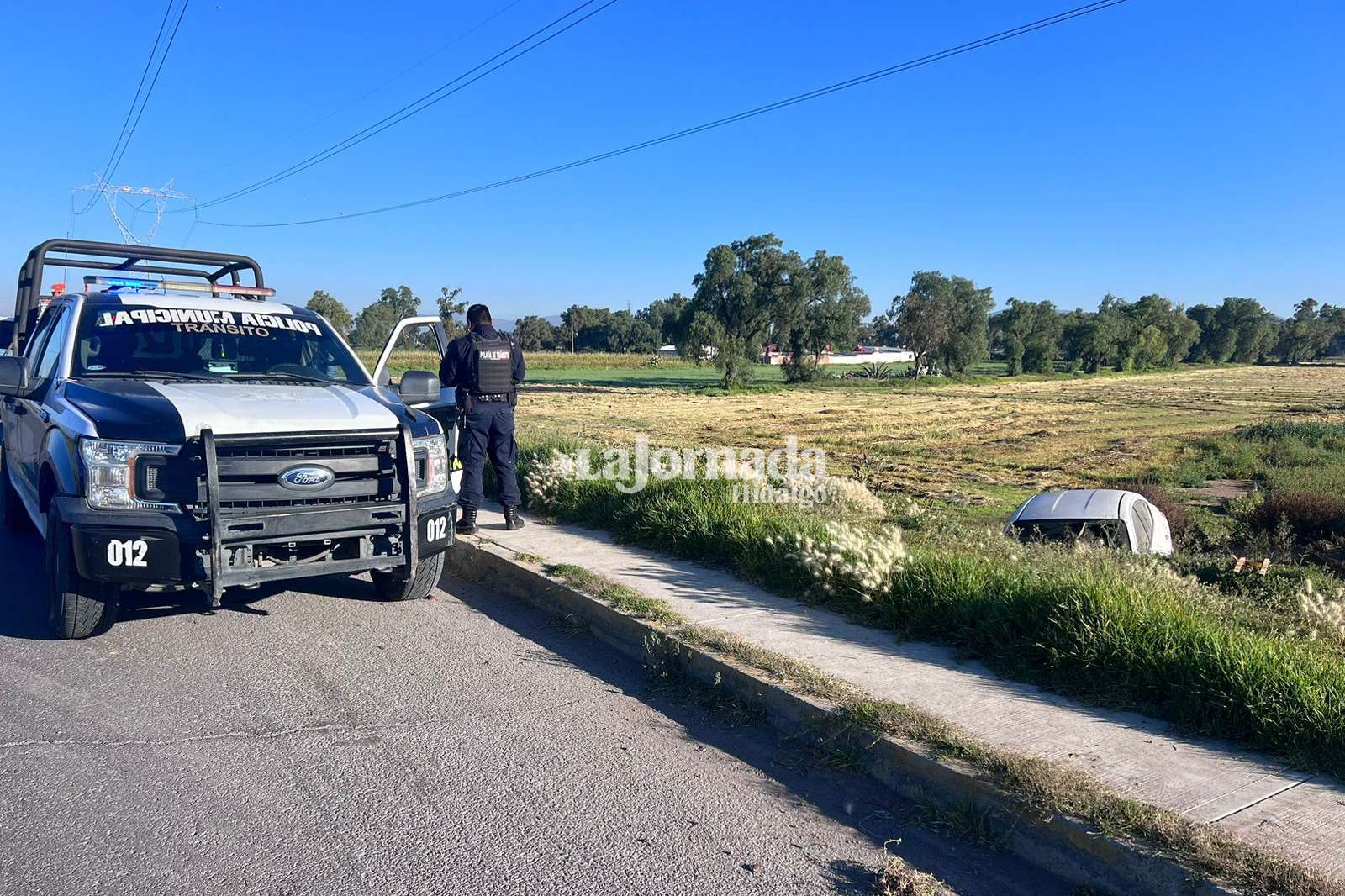 ¡Accidente! Vuelca auto en Tizayuca