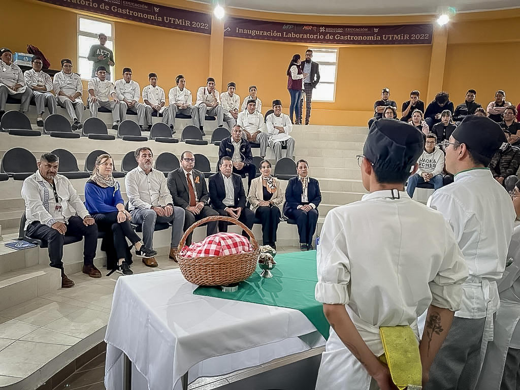 Delegación de la Agencia Federal de Empleo de Alemania visitó planteles educativos en Hidalgo