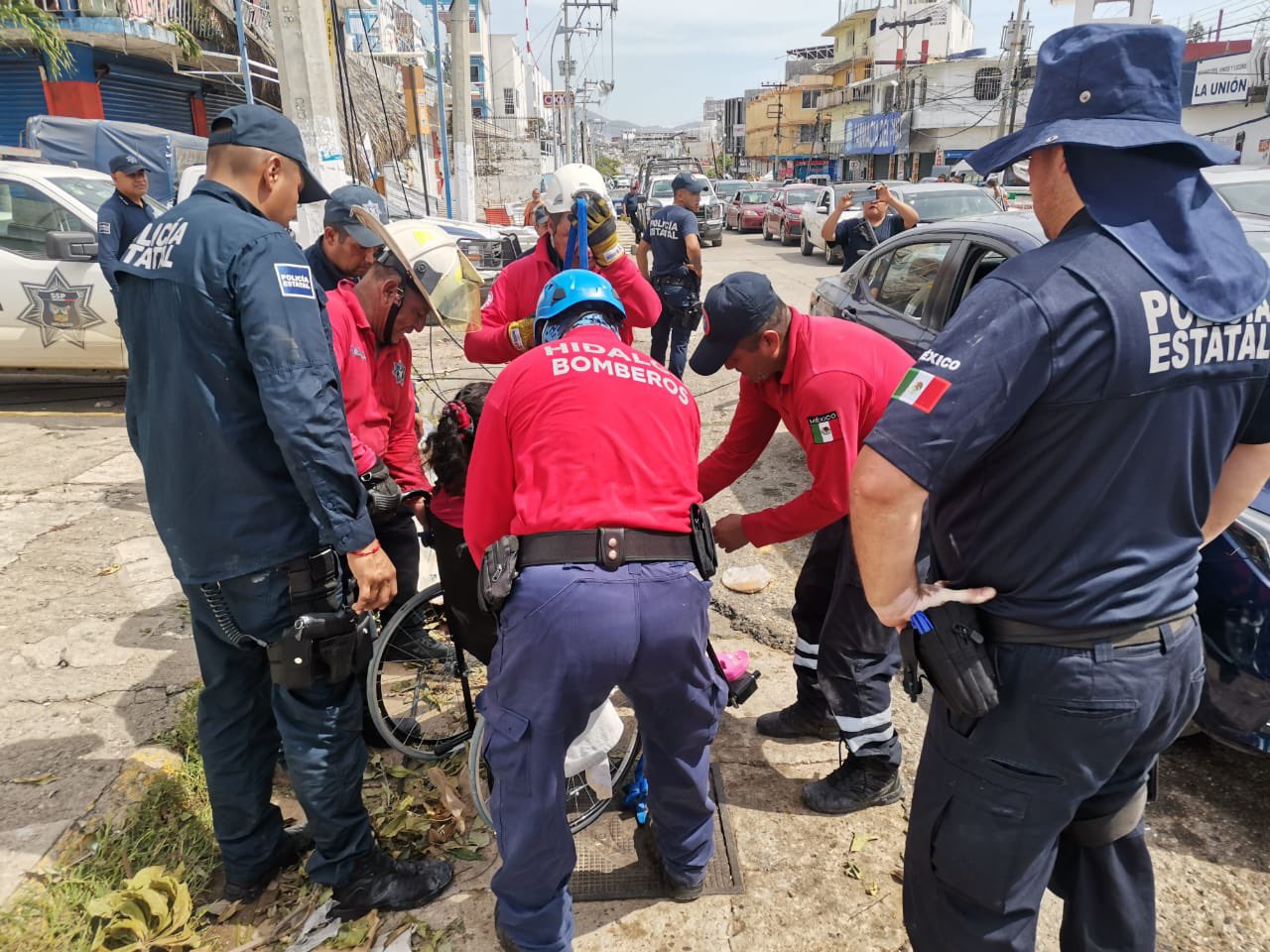 Acapulco: brigadistas hidalguenses continúan con trabajos de limpieza