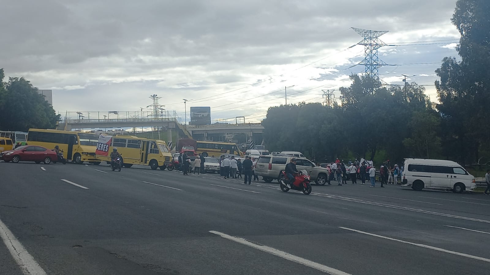 Bloqueo México-Pachuca: transportistas cierran entrada a CDMX