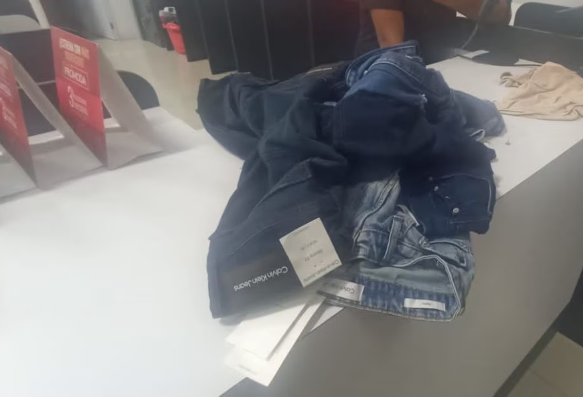 Pachuca: detienen a menor por robo de ropa en Explanada