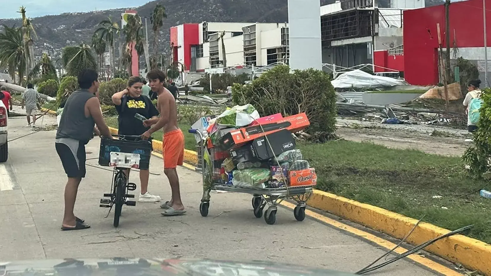 Reportan rapiña en Guerrero tras impacto de ‘Otis’