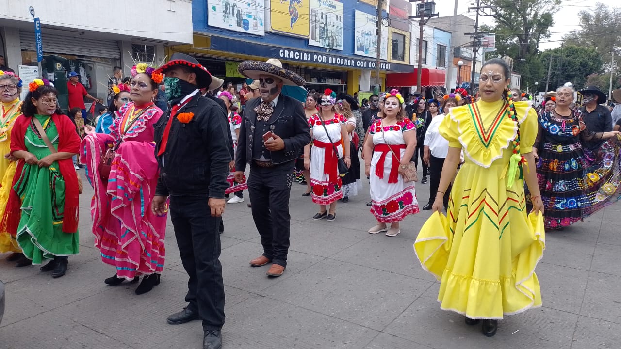 Tula: Realizan desfile de Día de Muertos