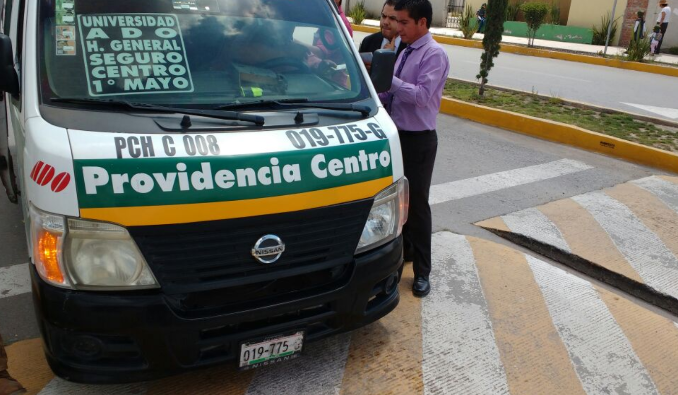 Pachuca: combi atropella a mujer en cruce de avenida Juárez y Madero