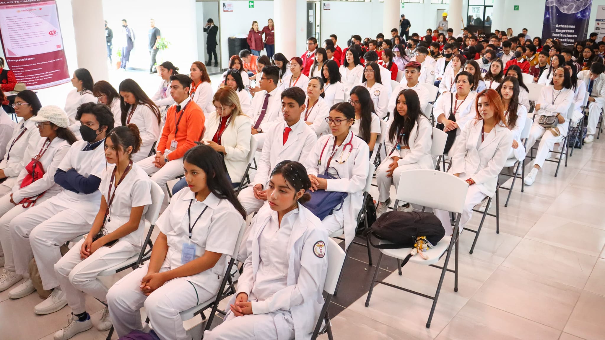 Tizayuca: 250 alumnos participan en feria de ciencia y tecnología en la UTVAM