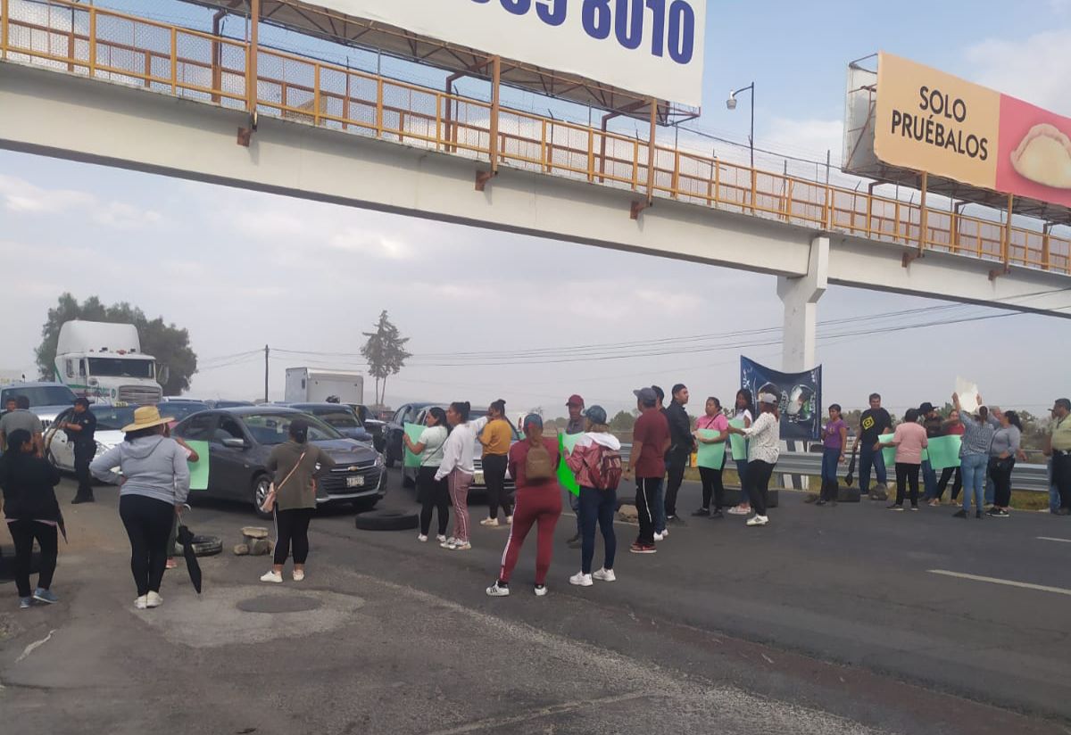 Bloqueo en la autopista México-Pachuca: por segundo día consecutivo bloquean el paso