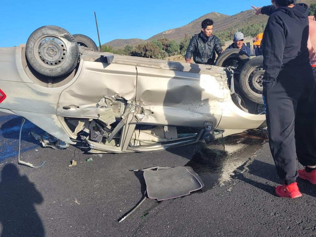 Accidente en la carretera Pachuca-Sahagún: registran volcadura de auto