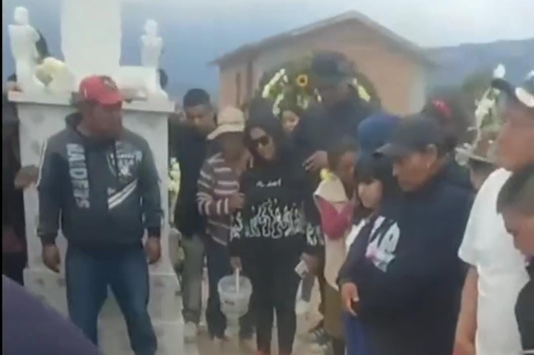 Familias despiden a víctimas de explosión en Santiago de Anaya