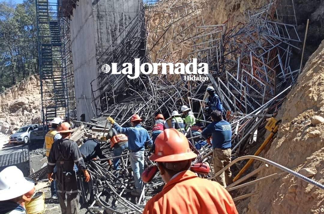 Caída de andamio en libramiento Real del Monte-Huasca deja siete heridos