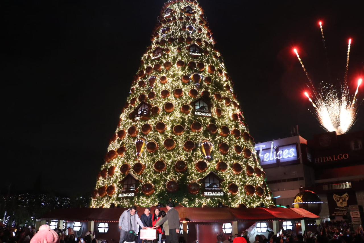 Encendido del árbol de Navidad: así inauguraron la temporada decembrina en Hidalgo