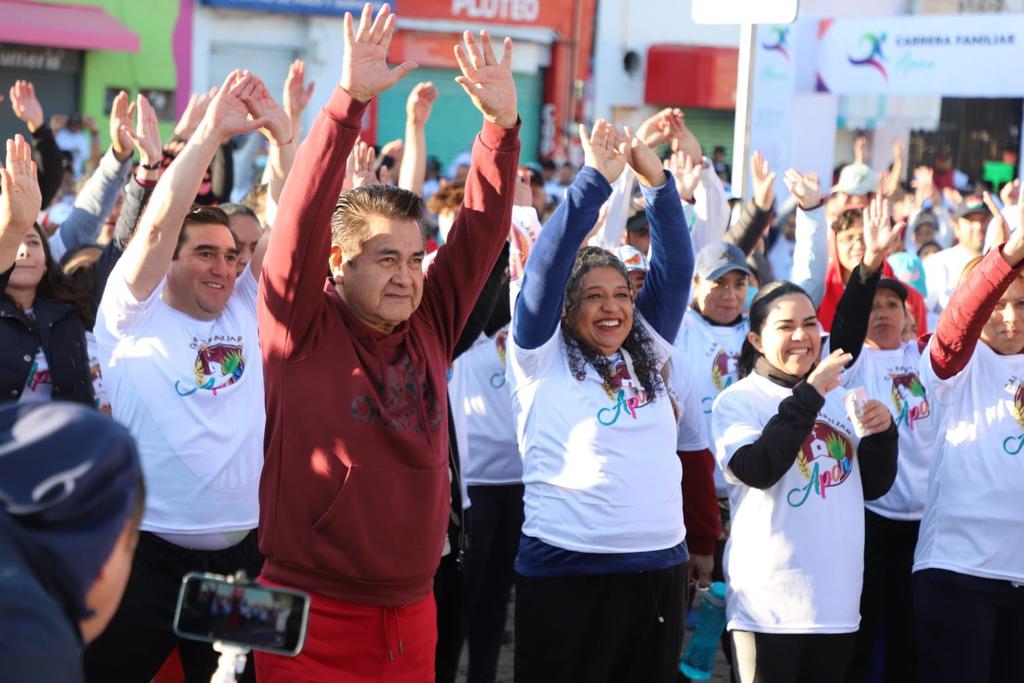 Secretarios corren para celebrar el Día de los Derechos Humanos