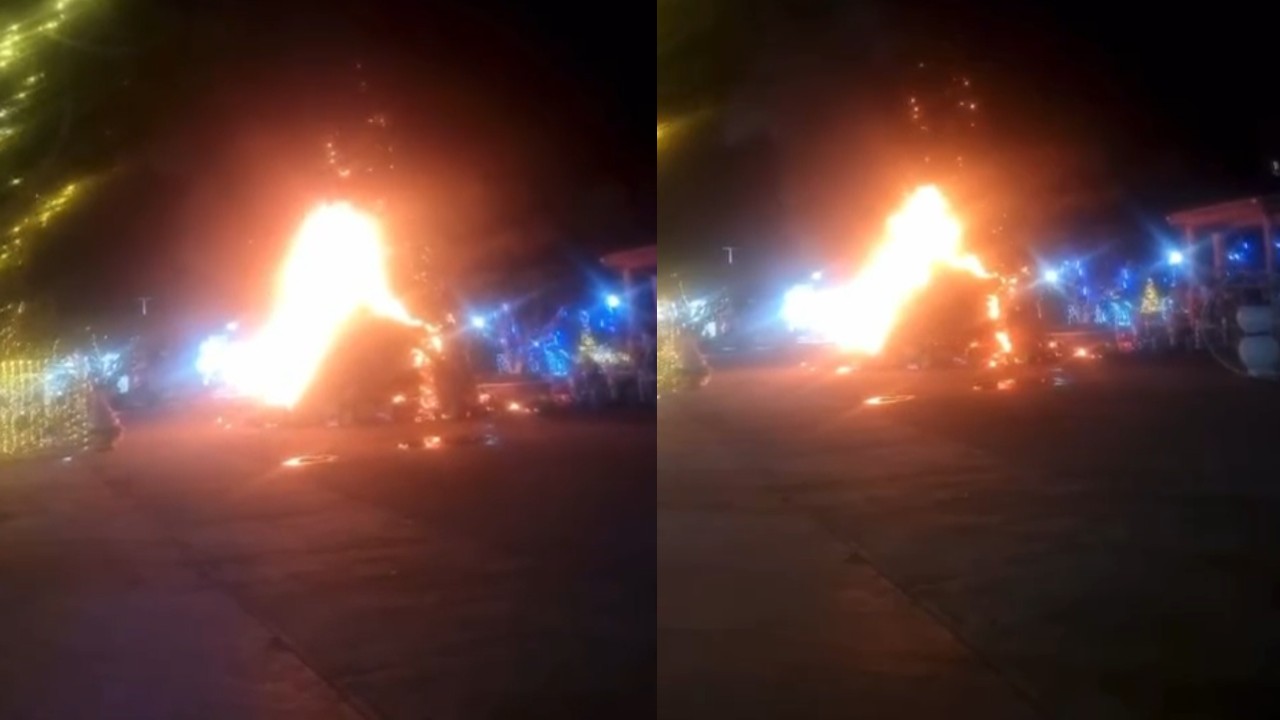 Chilcuautla: incendio en el árbol de Navidad del municipio lo deja en cenizas | VIDEO