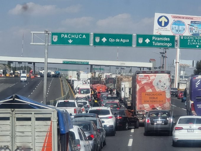 Autopista México-Pachuca: bloquean la caseta San Cristóbal en Ecatepec