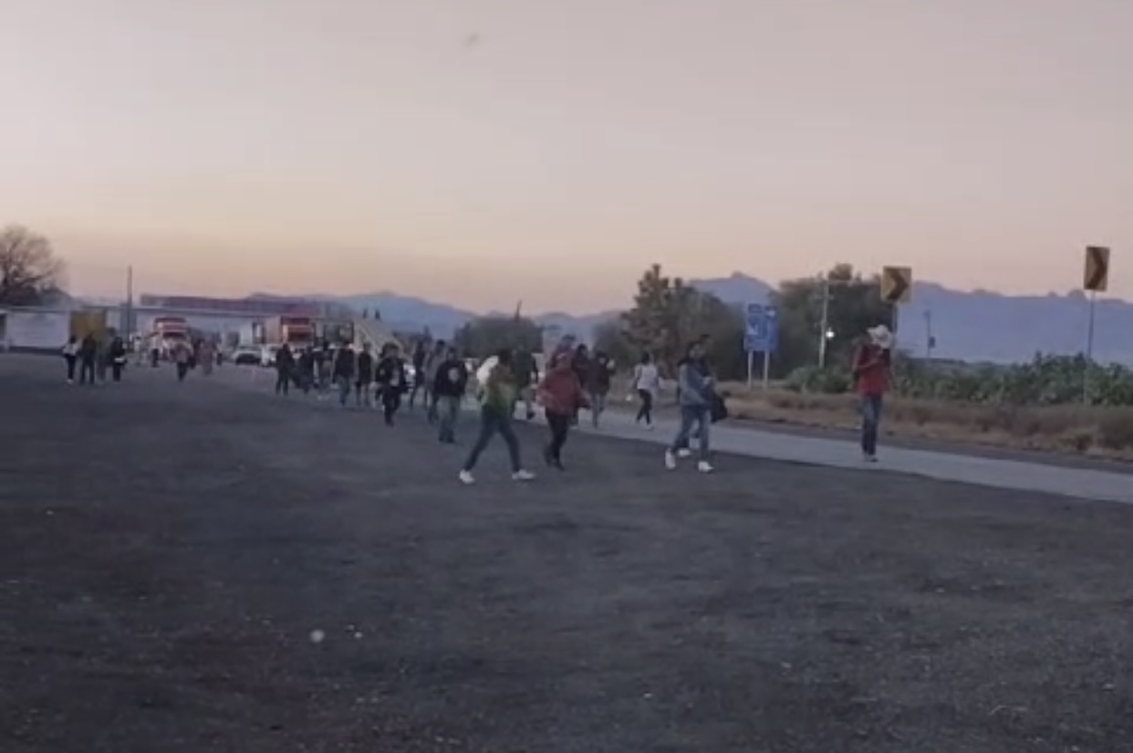 Pobladores de San Salvador liberan bloqueos carreteros