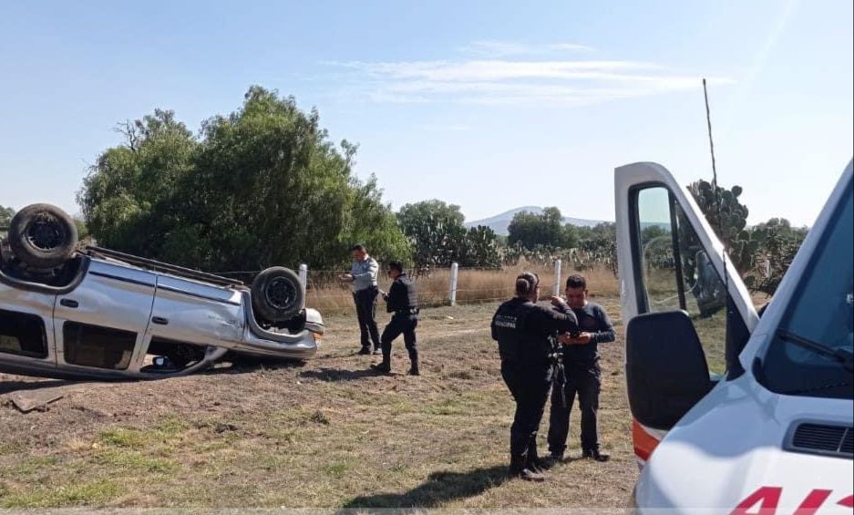 Carretera México-Pachuca: Vuelca camioneta en Tizayuca