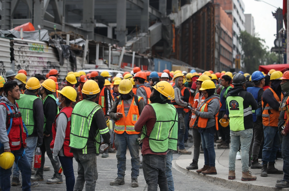 Reforma laboral pretende que aumento anual salarial sea por arriba de inflación: AMLO