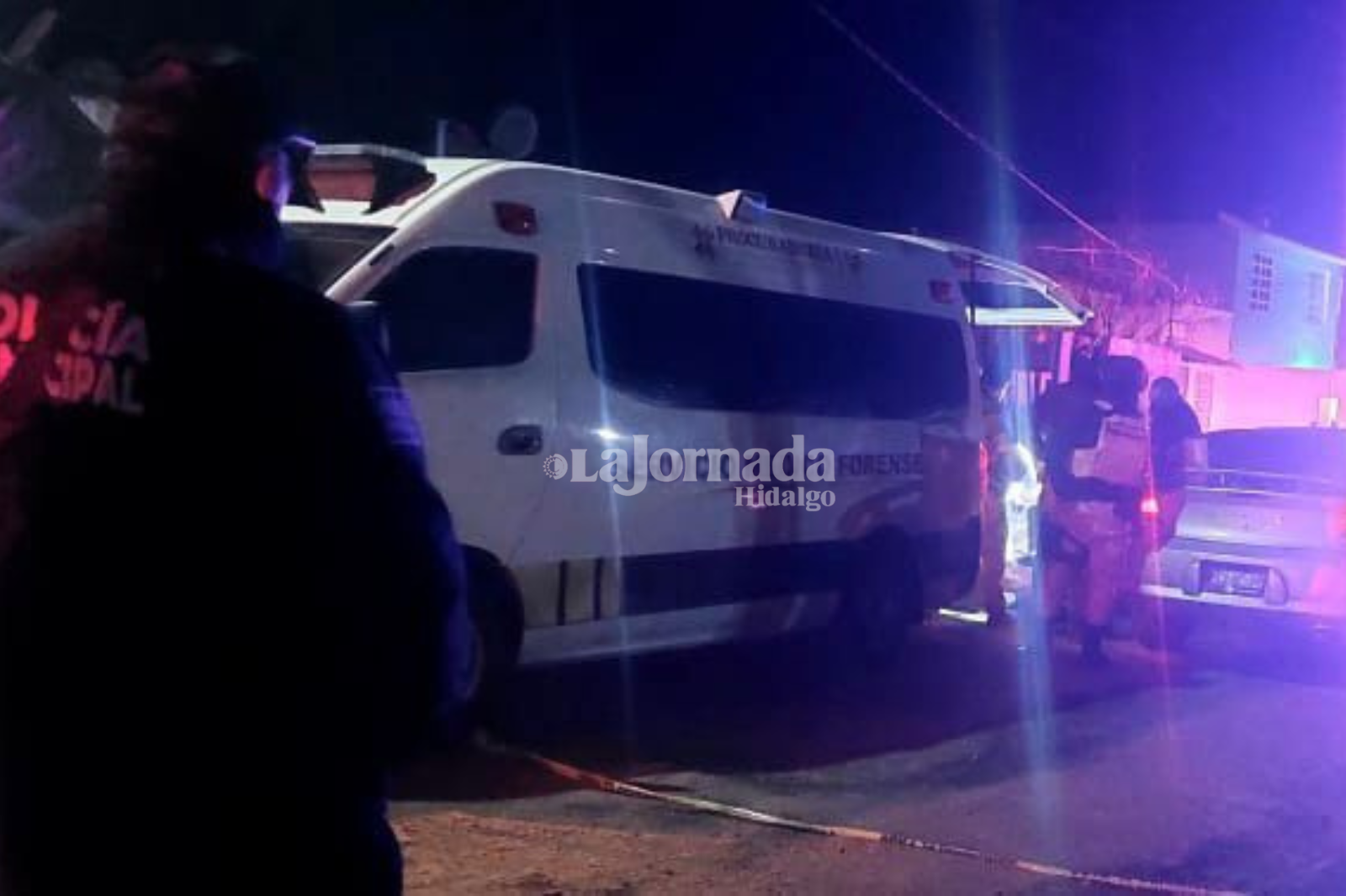 Ejecutan a hombre en su auto en Villa de Tezontepec