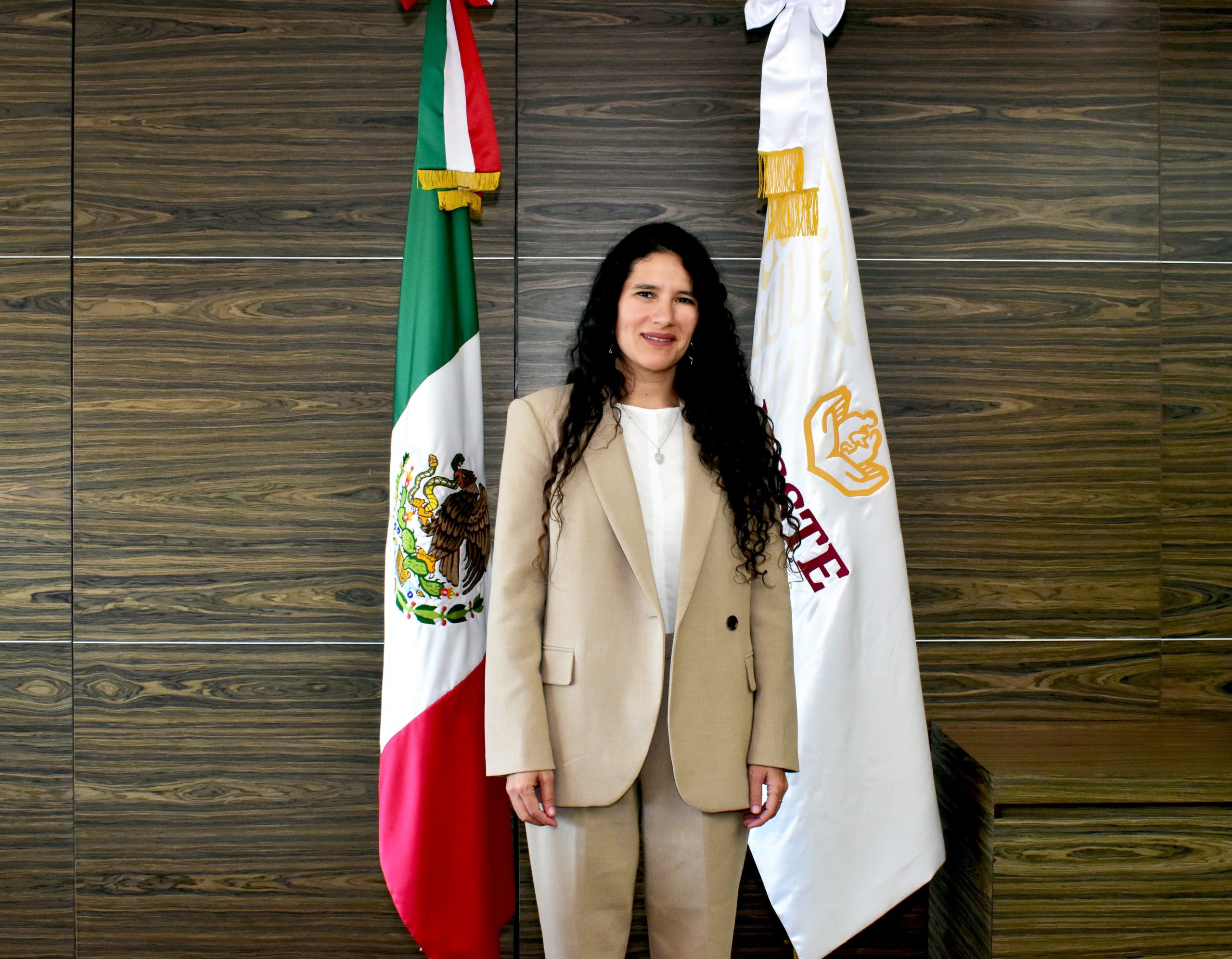 Bertha Alcalde Luján, nueva directora del Issste