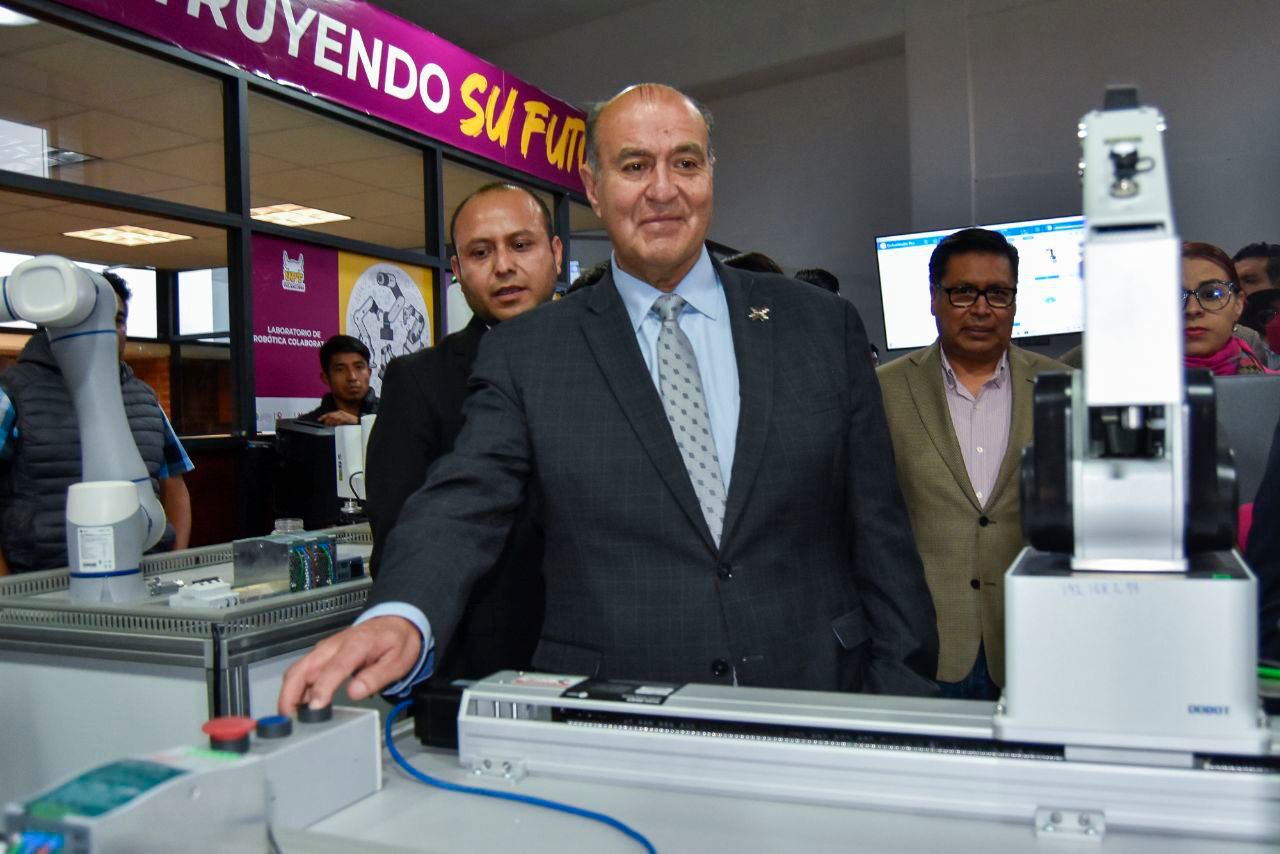 Inauguran el primer Centro Certificador STEM Industria 4.0 en la UPT