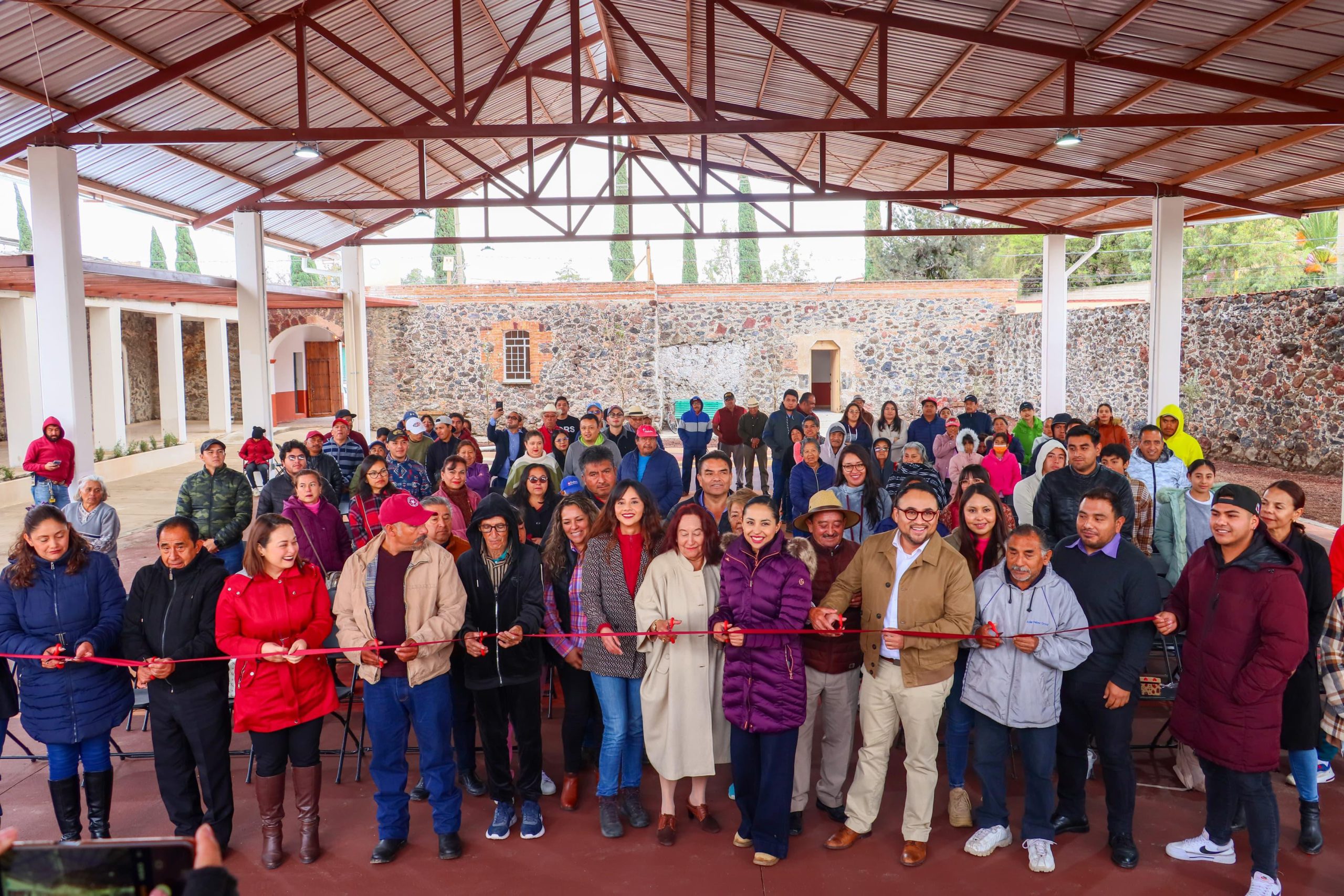 Inauguran en Tizayuca auditorio Esperanza y la Casa de Cultura en Huitzila