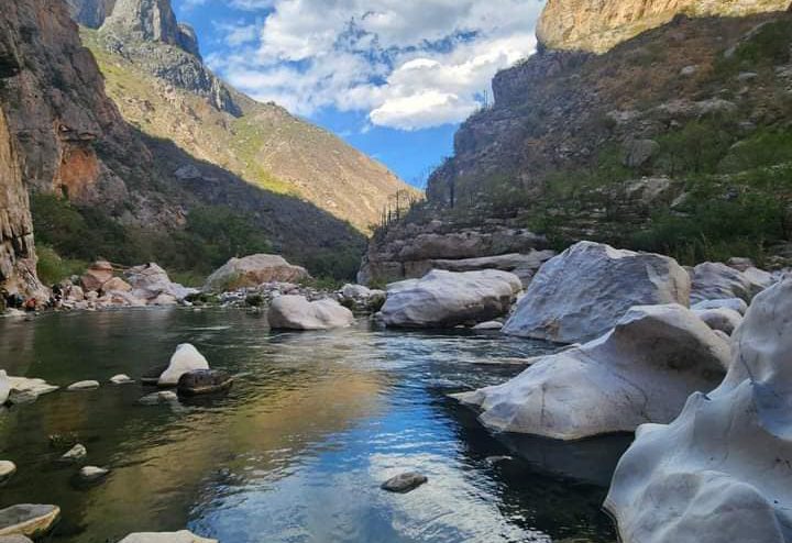 ¡Trágico! Turista del Estado de México pierde la vida en grutas de Xajhá, en Zimapán