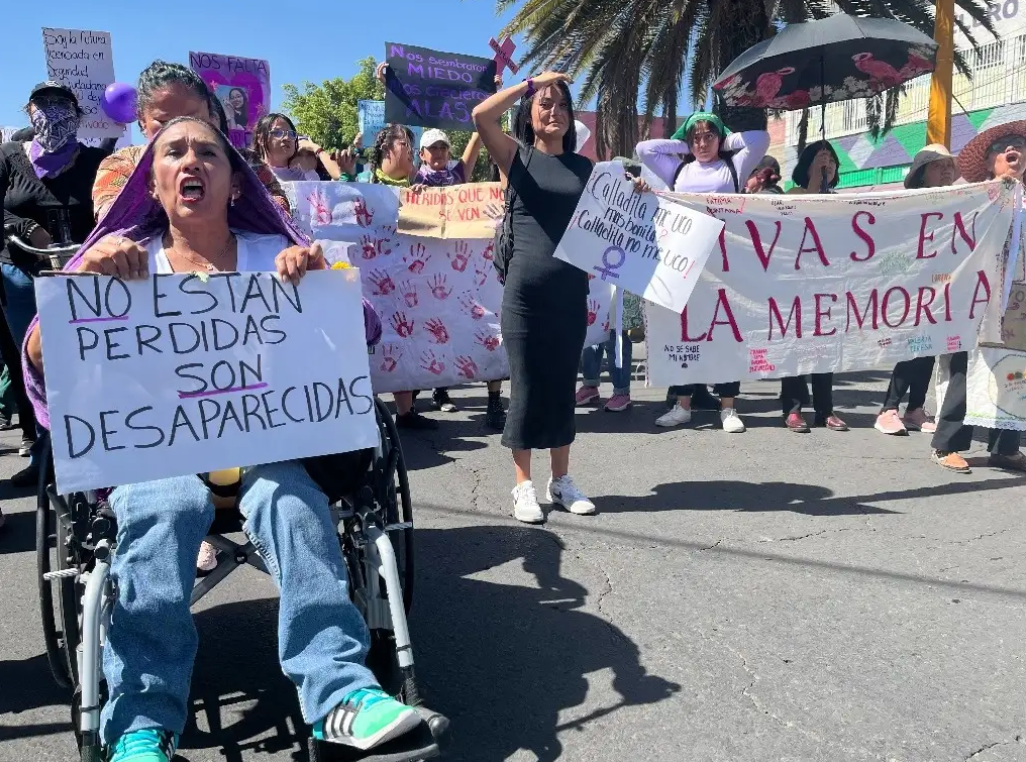 Mujeres marchan en el país contra violencia de género e inseguridad