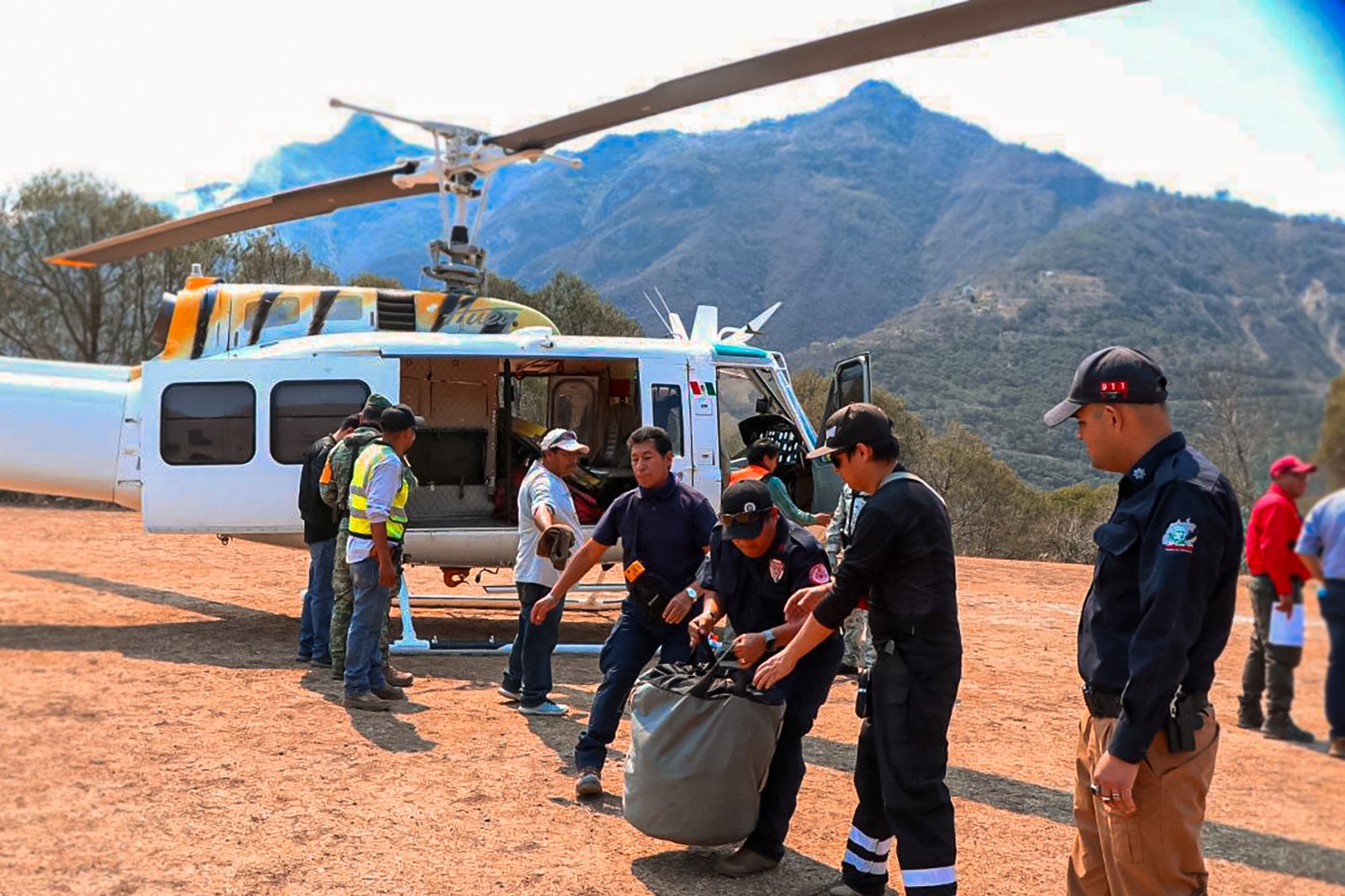 Continúa combate de incendios forestales en Hidalgo