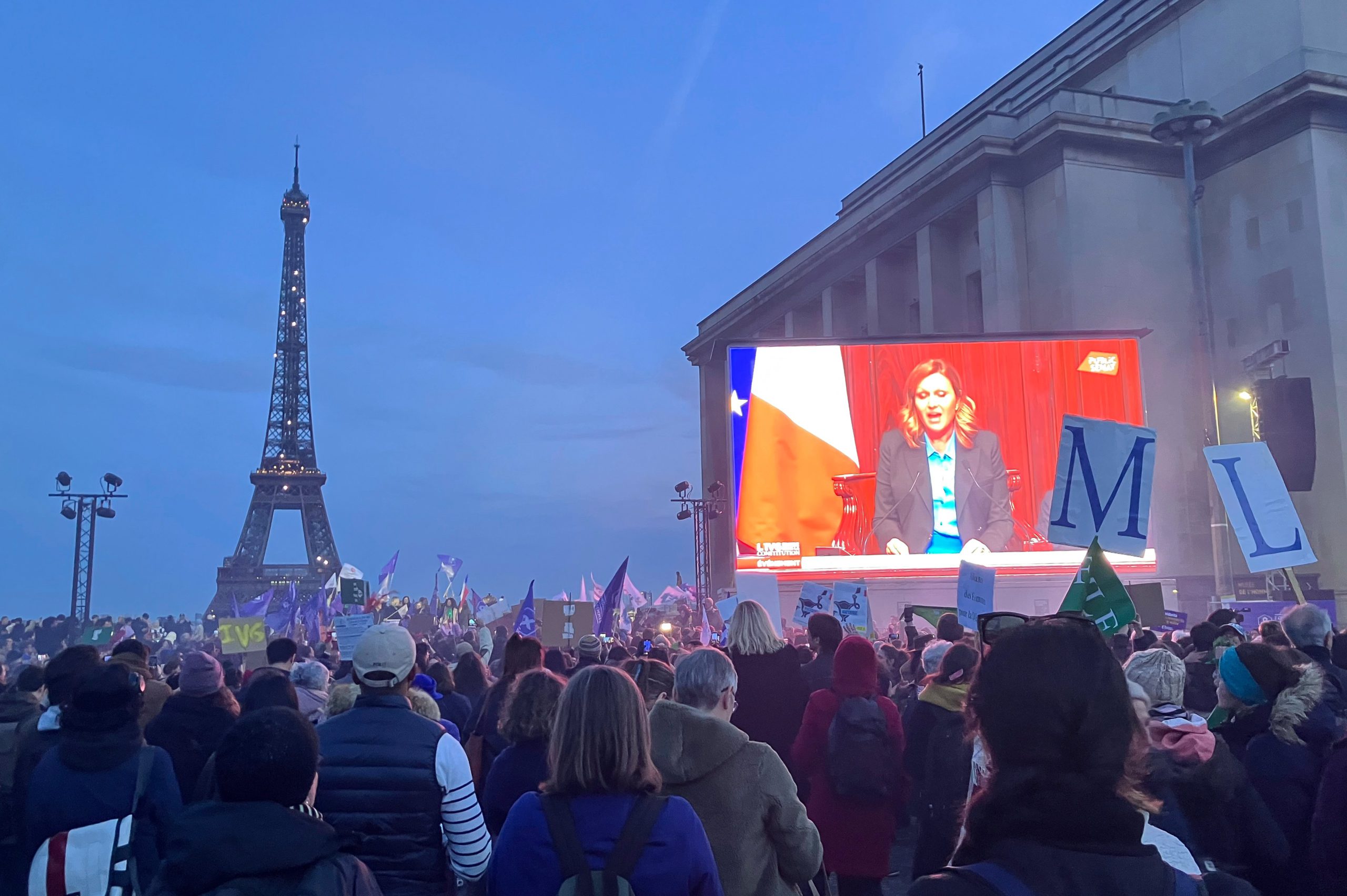 Francia, primer país que valida el aborto en su Constitución