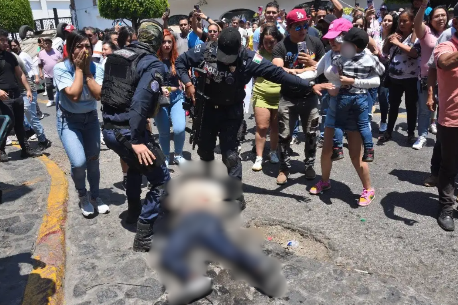 Linchan en Taxco a mujer acusada de matar a niña