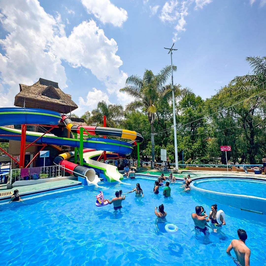 Niño en estado crítico en hospital de Pachuca tras casi morir ahogado en balneario