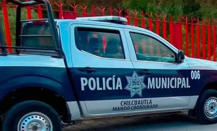 Chilcuautla: hallan cadáver con huellas de violencia en zanja de riego