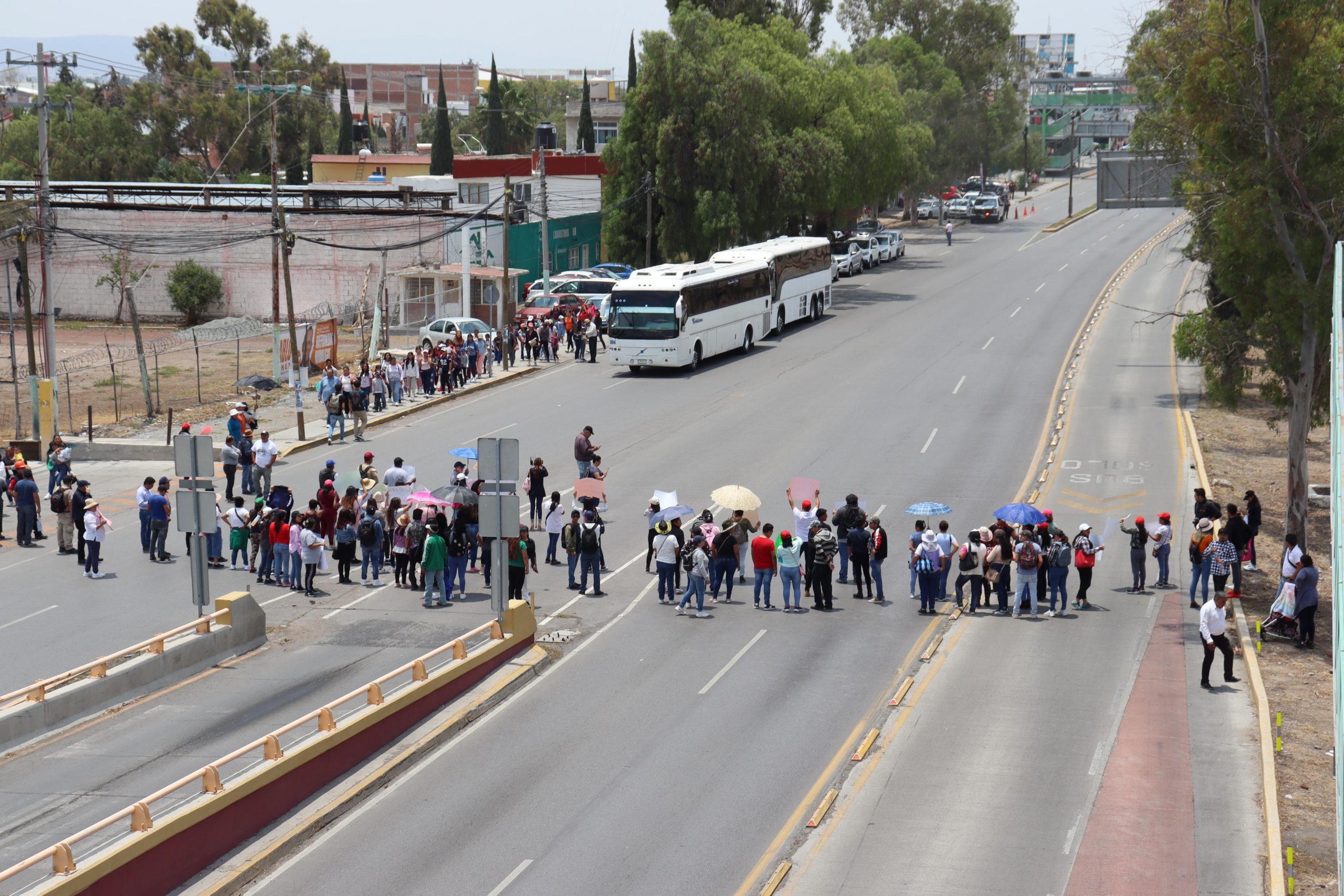 ¡Alerta Vial! Cierran el bulevar Felipe Ángeles, suspenden servicio de Tuzobús