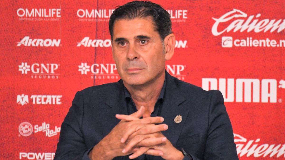 Fernando Hierro deja la dirección deportiva de Chivas