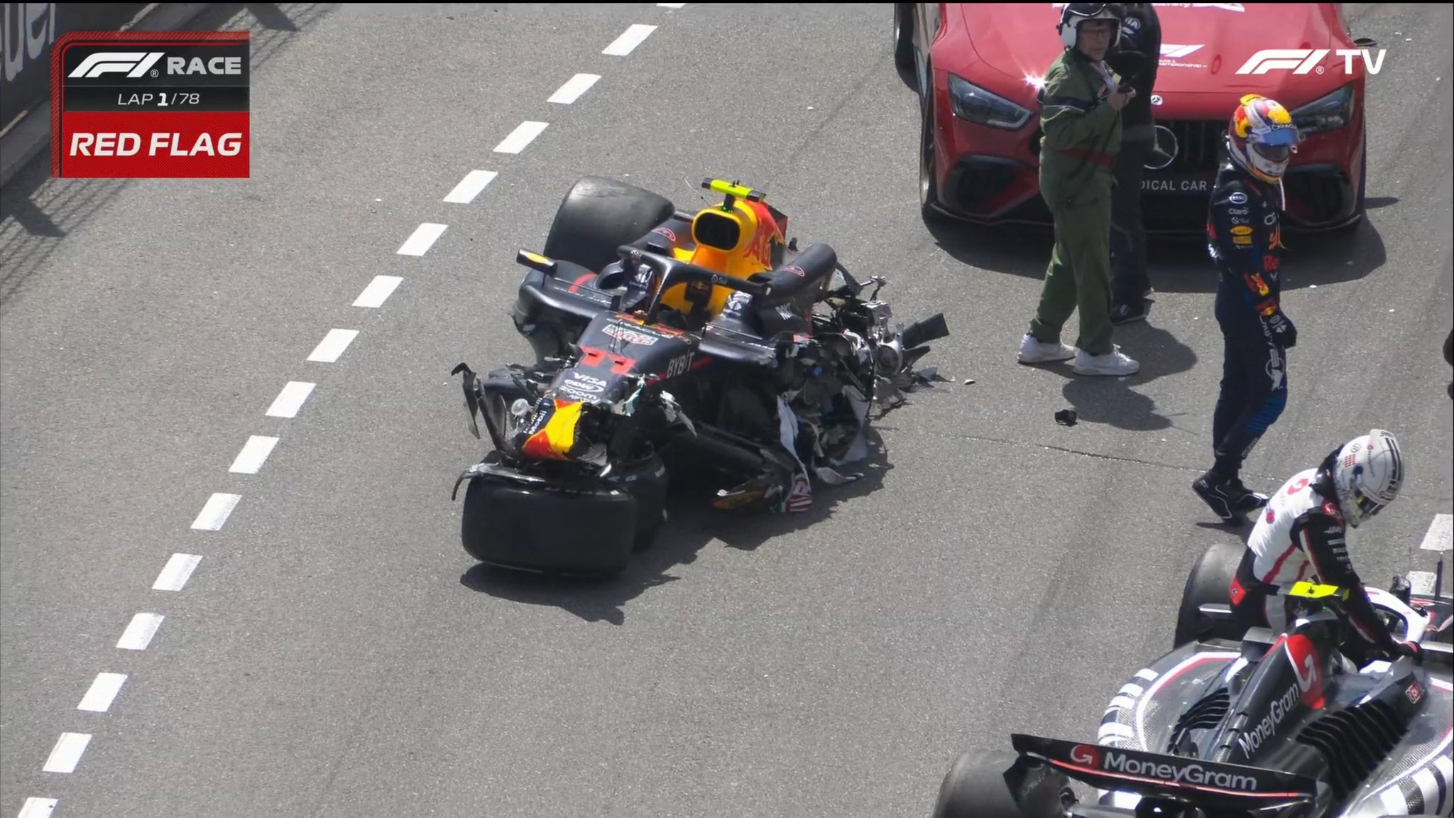 ‘Checo’ Pérez, fuera del GP de Mónaco tras chocar al inicio de la carrera