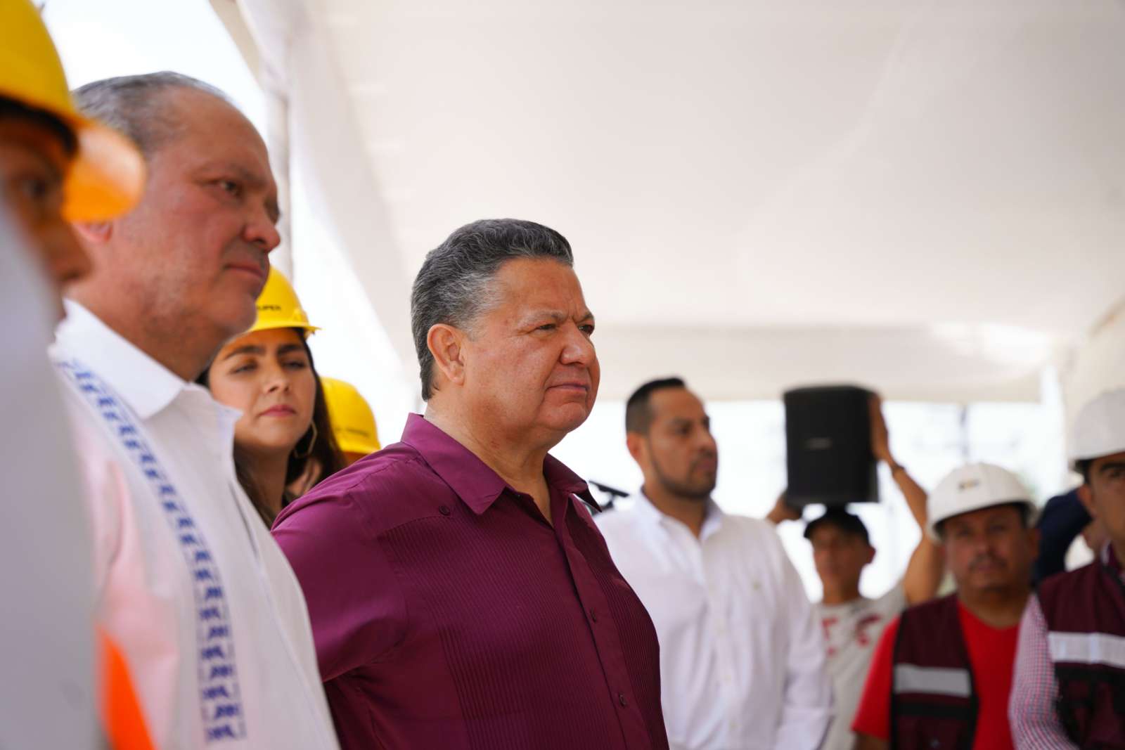 Julio Menchaca supervisa Centro de Salud en Zacualtipán