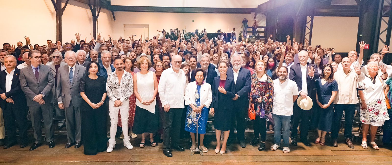 Claudia Sheinbaum es respaldada por más de 900 intelectuales, académicos, científicos y artistas