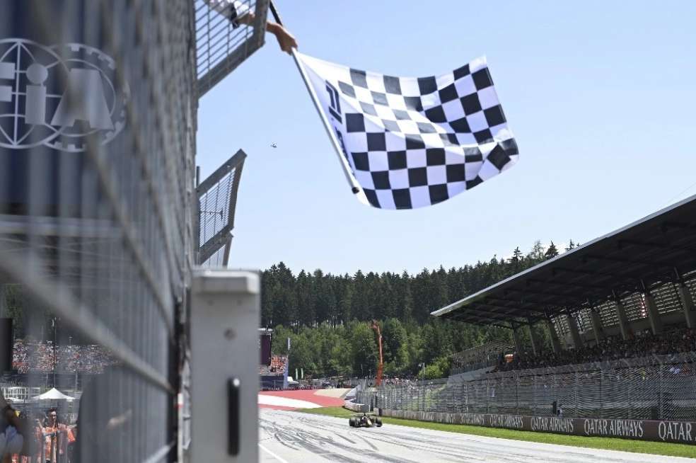 Max Verstappen gana carrera sprint del GP de Austria; ‘Checo’ fue 8°