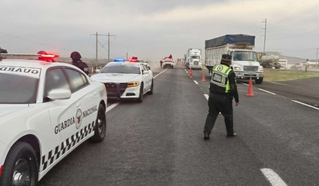 Hallan cuerpo en autopista Arco Norte, investigan si fue atropellado