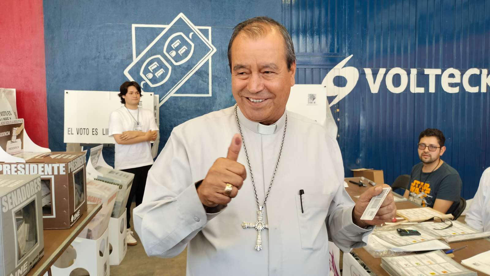 El pueblo tiene esperanza en las mujeres, que la que llegue no vaya a fallar: arzobispo Domingo Díaz