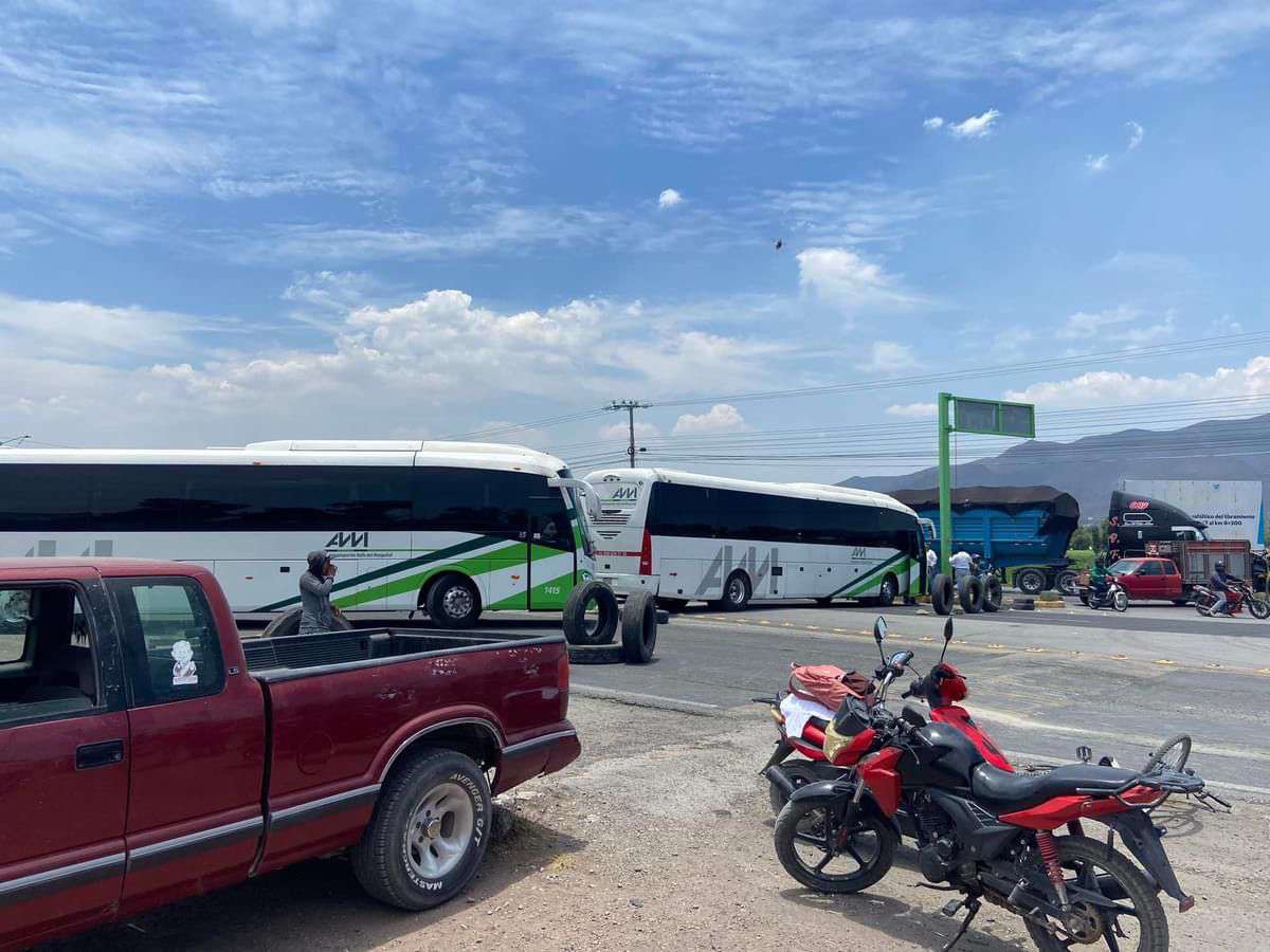 Bloquean la carretera Tula de Allende-Actopan